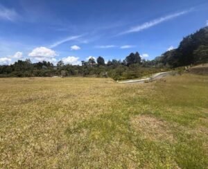 Lote de 1.560 m² en Parcelación Alto Piano, Merkajuste – Parcelación Alto Piano
