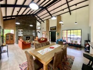 Casa campestre de 374 m² en parcelación del sector Quirama, Rionegro