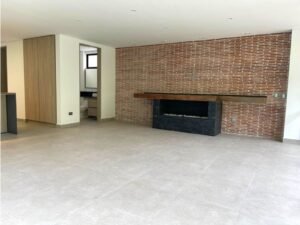 Casa para estrenar de 260 m² con 4 alcobas en parcelación vía a El Retiro
